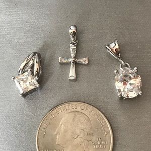 Pendant set